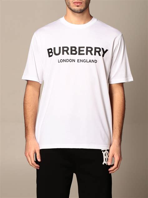 burberry uomo t-shirt|burberry t shirt women's.